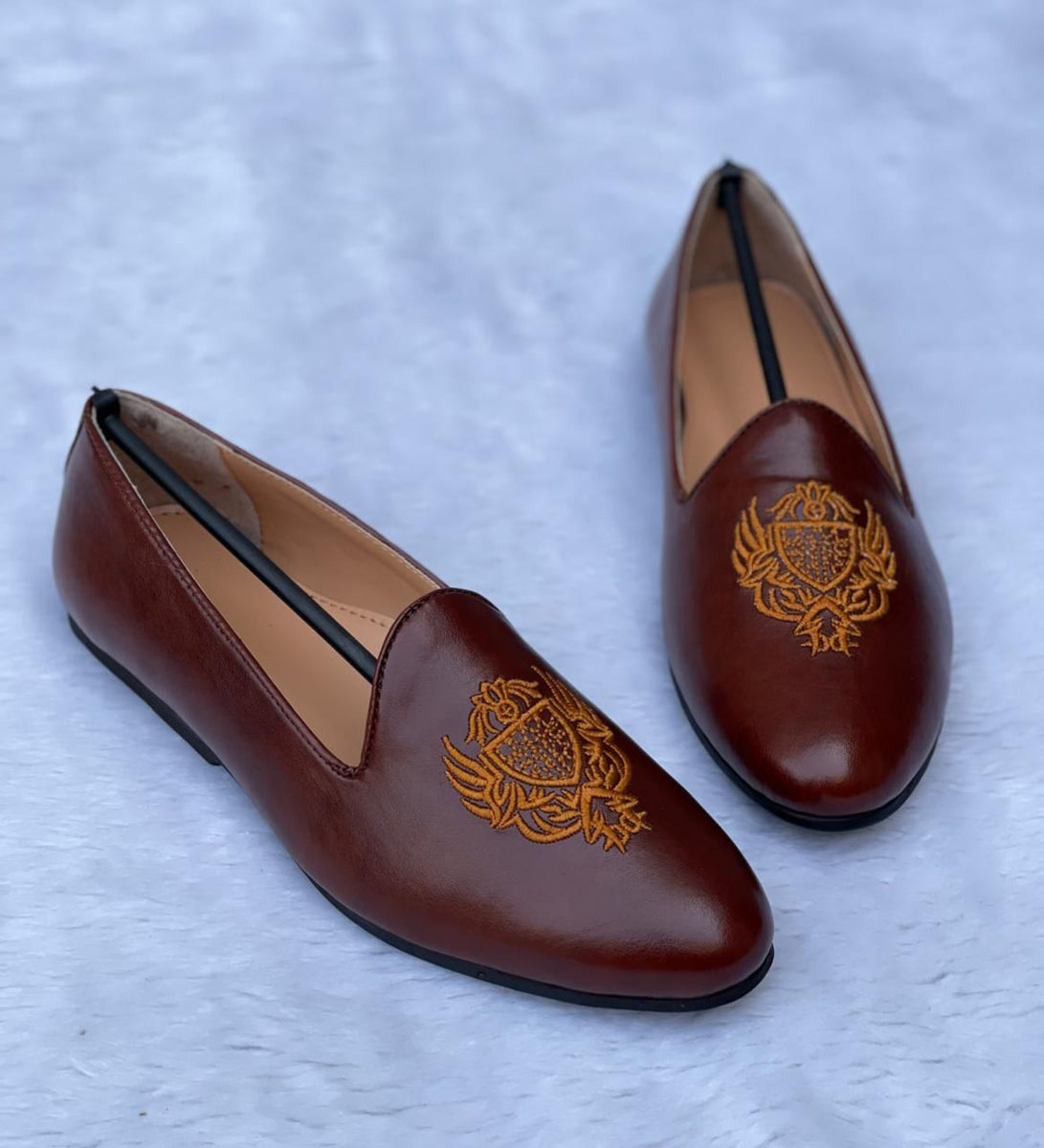 New Hand Embroidered Mojari Sandal
