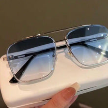 Load image into Gallery viewer, Men&#39;s Pilot-Style fashion glasses
