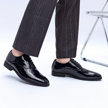 Load image into Gallery viewer, Men&#39;s Solid Color Oxford Dress Shoes
