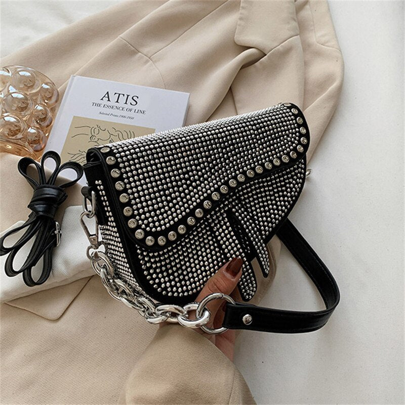 Buy Marc Jacobs Black Textured Shoulder Bag for Women Online | The  Collective