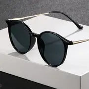 Load image into Gallery viewer, Unisex Oval Black Sunglasses
