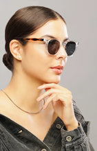 Load image into Gallery viewer, The Tea Oval Black Sunglass
