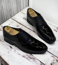 Load image into Gallery viewer, Men&#39;s Stylish Fashion Shiny Lace Up Shoes For Party &amp; Formal Wear - JACKMARC.COM
