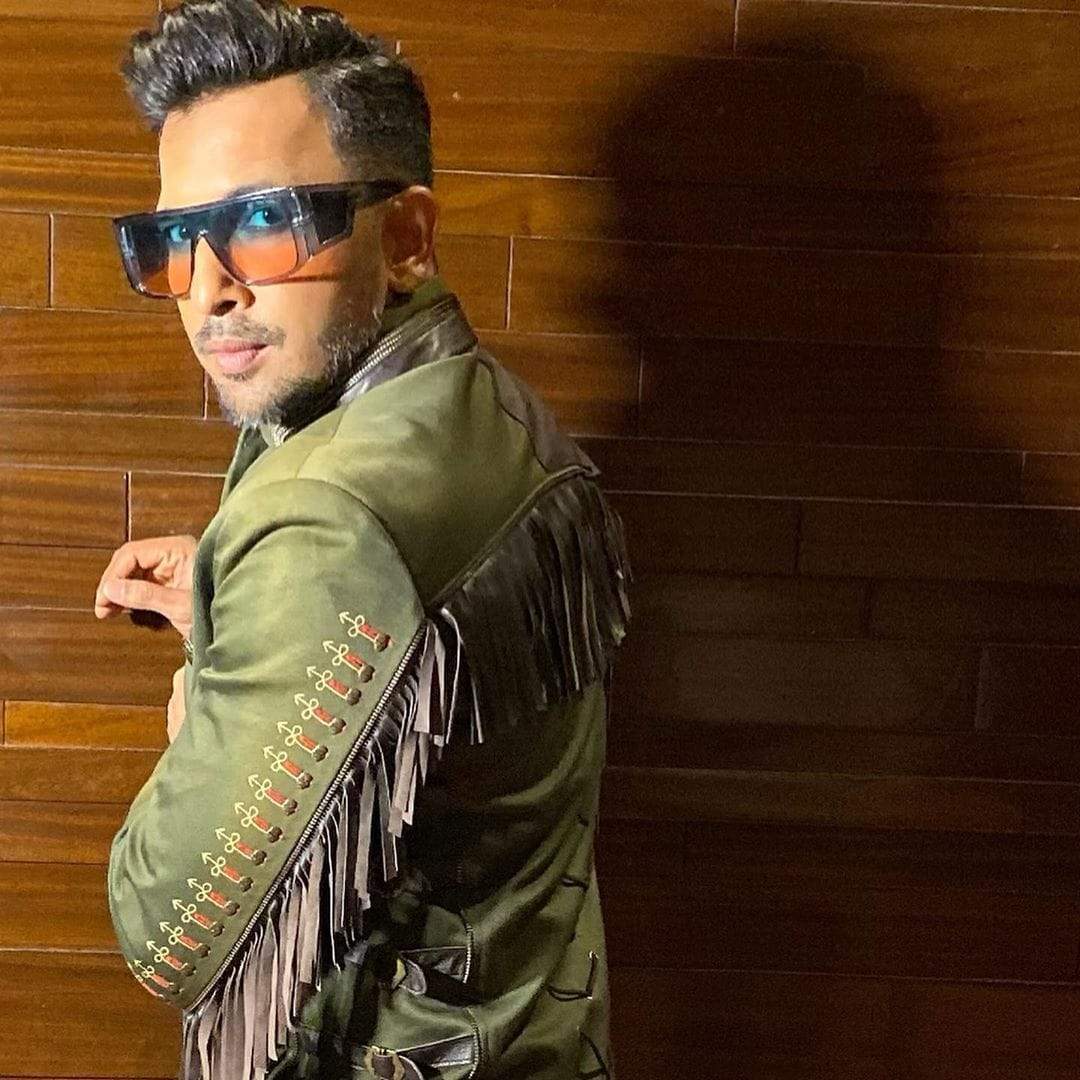 Most Stylish Shahid Kapoor Oversized  Sunglasses For Men And Women-jackmarc - JACKMARC.COM