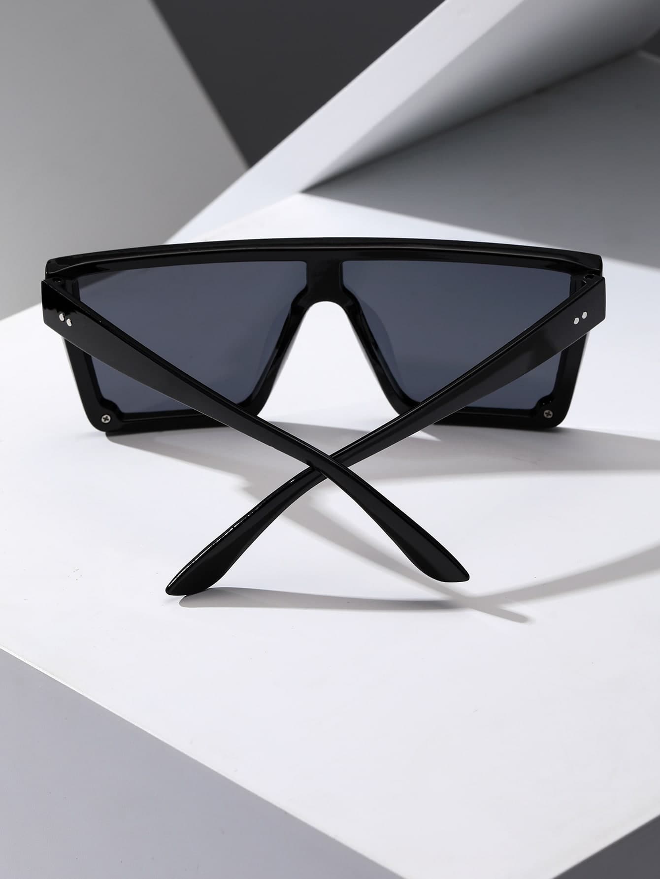 The Martin Flat Sunglasses - JACKMARC.COM