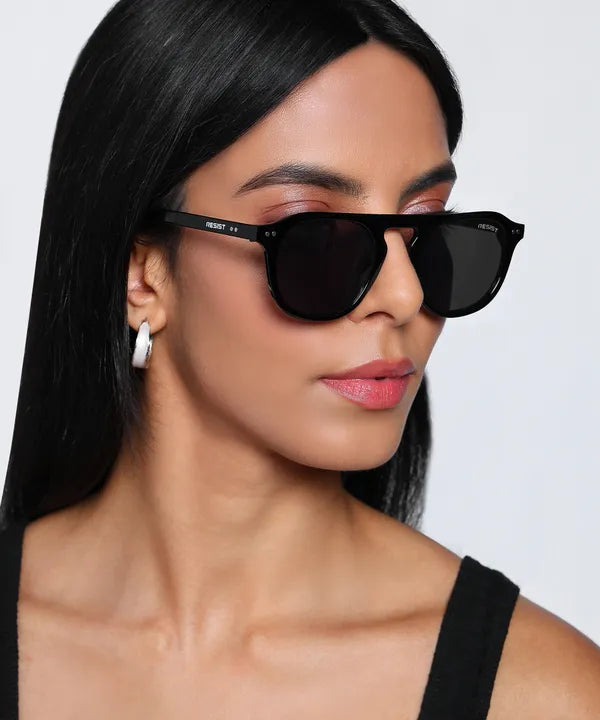 Double Bridge Oval Black