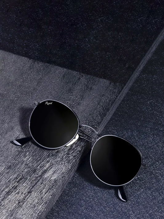 Round Black
