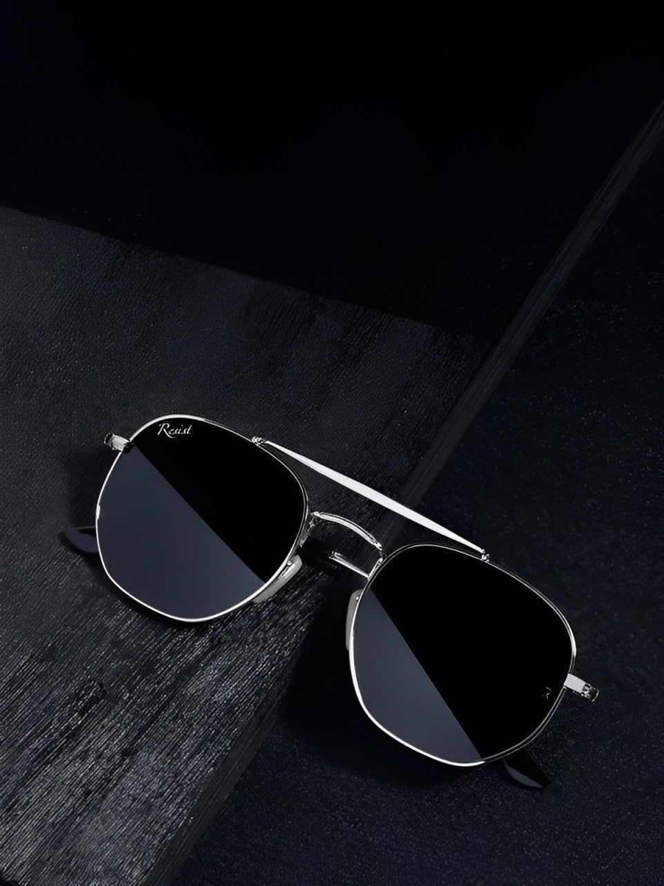 Octivia Silver Black