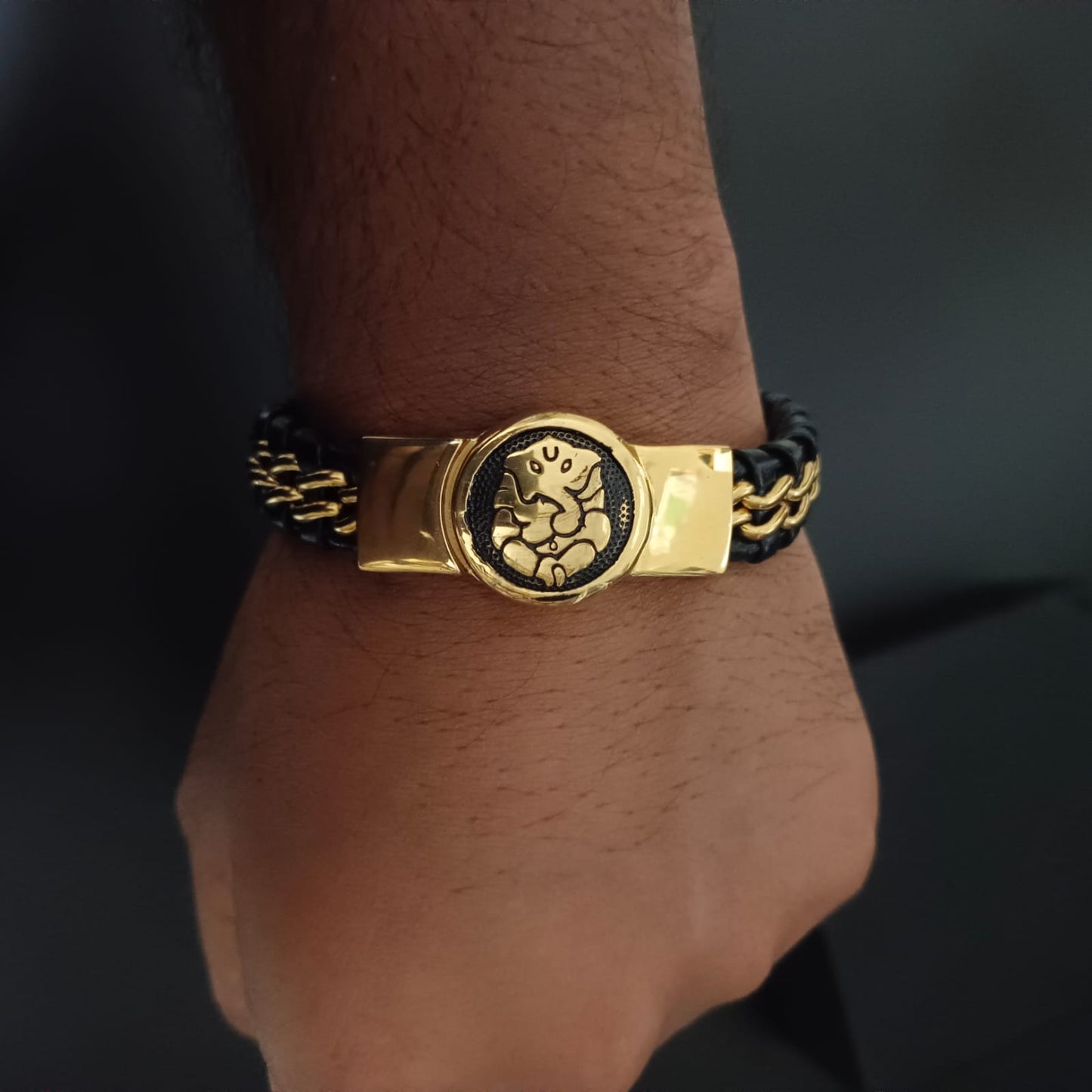 New Shree Ganesh Devotional Gold Bracelet For Men-Jack Marc