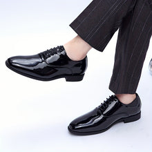 Load image into Gallery viewer, Men&#39;s Solid Color Oxford Dress Shoes
