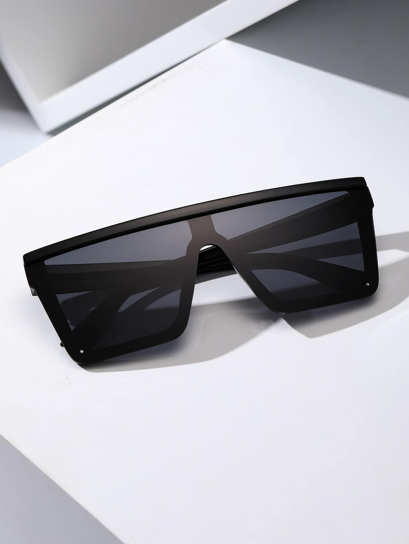 The Martin Flat Sunglasses - JACKMARC.COM