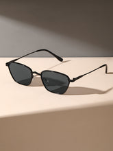 Load image into Gallery viewer, Geometric Street Fashion UV Sunglasses
