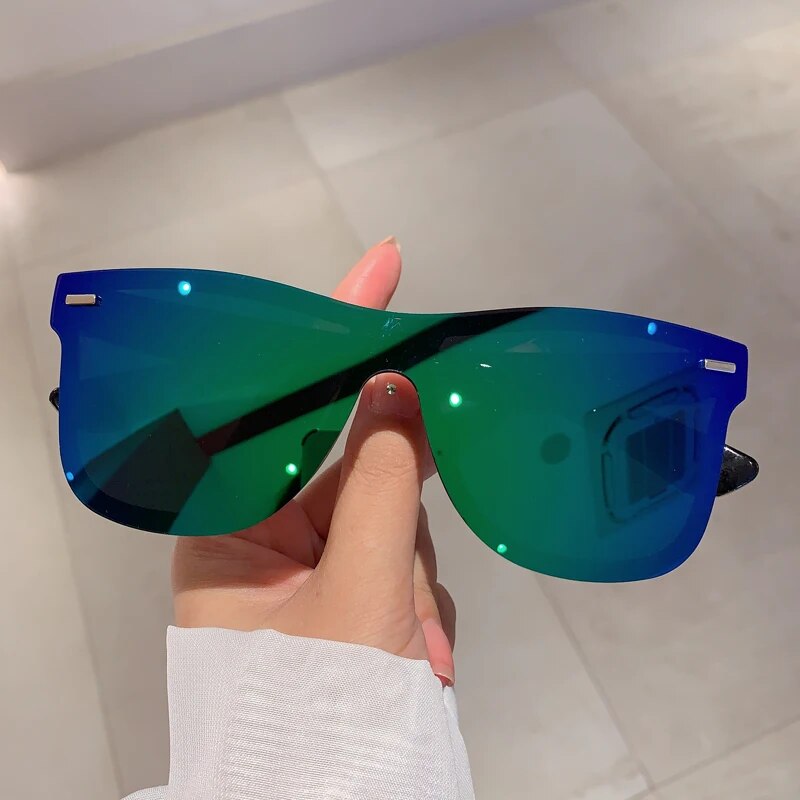 Oversized Square Sunglasses - Trendy Unisex Eyewear for Men and Women