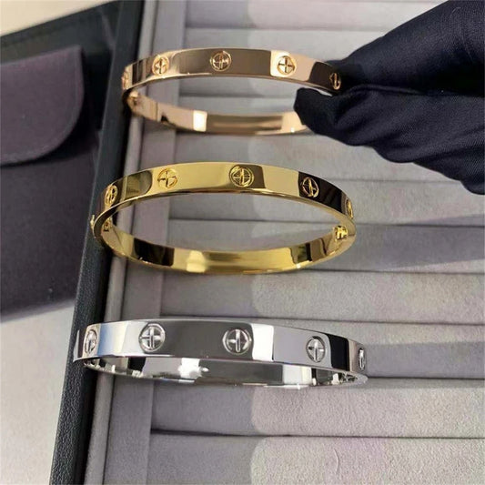 Glistening Titan Love Bracelet